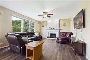 18804 W Chatham Way, Lake Villa, IL 60046 - Photo 11