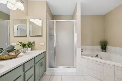 2008 Ivy Ridge Drive #2008, Hoffman Estates, IL 60192 - Photo 15
