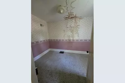 312 N Central Street, Gilman, IL 60938 - Photo 11