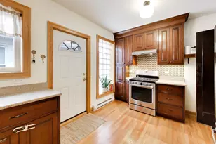 4147 N Dickinson Ave, Chicago, IL 60641 - Photo 11