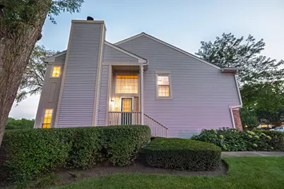 2673 S Embers Lane, Arlington Heights, IL 60005 - Photo 3