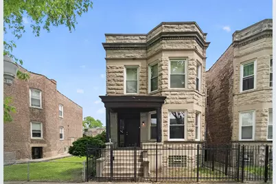 6525 S Vernon Avenue, Chicago, IL 60637 - Photo 1