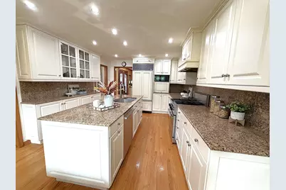2S015 Ironwood Lane, Wheaton, IL 60189 - Photo 7