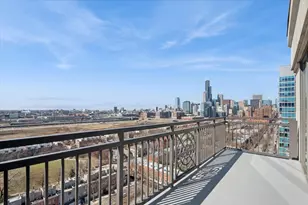 5 E 14th Pl, Chicago, IL 60605 - Photo 17