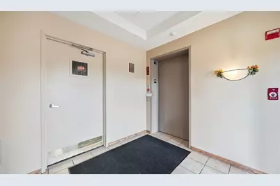 [Address not provided], Elmhurst, IL 60126 - Photo 5