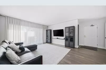 [Address not provided], Elmhurst, IL 60126 - Photo 11