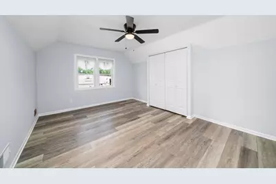 701 E 142nd Street, Dolton, IL 60419 - Photo 17