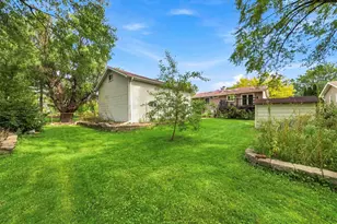 16 Joyce Ln, Streamwood, IL 60107 - Photo 25