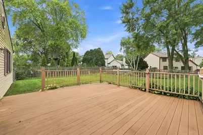 1600 Cambourne Lane, Schaumburg, IL 60194 - Photo 25