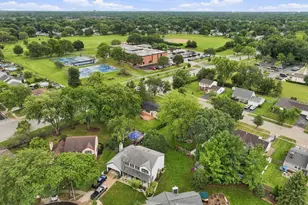 1600 Cambourne Ln, Schaumburg, IL 60194 - Photo 33