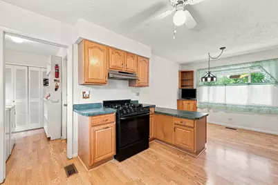 1600 Cambourne Lane, Schaumburg, IL 60194 - Photo 9