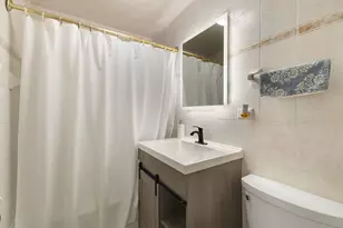 9246 S 49th Ct, Oak Lawn, IL 60453 - Photo 7