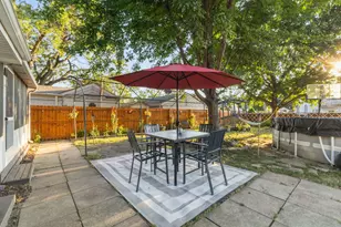 9246 S 49th Ct, Oak Lawn, IL 60453 - Photo 11