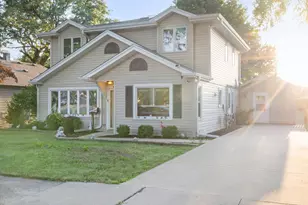 9246 S 49th Ct, Oak Lawn, IL 60453 - Photo 3