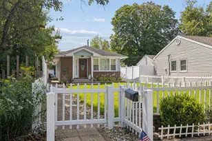 241 W Quincy St, Westmont, IL 60559 - Photo 1
