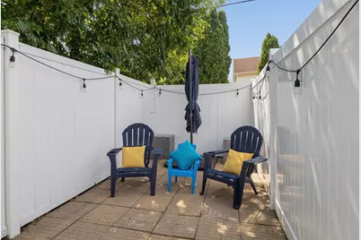 241 W Quincy Street, Westmont, IL 60559 - Photo 19