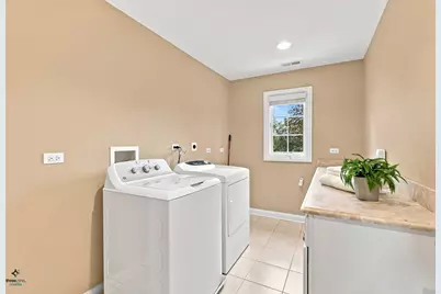 1403 W Wigwam Trail, Mount Prospect, IL 60056 - Photo 35