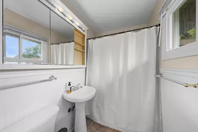 743 Delphia Avenue, Elk Grove Village, IL 60007 - Photo 17