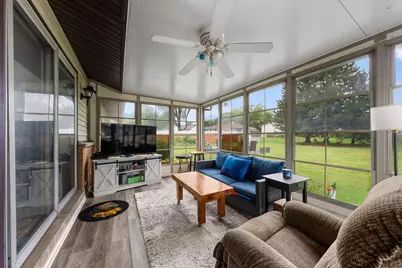 743 Delphia Avenue, Elk Grove Village, IL 60007 - Photo 13