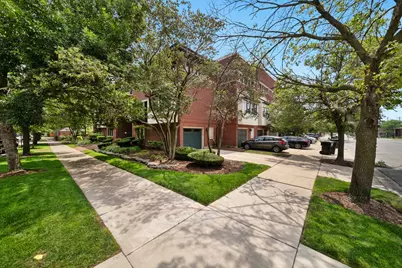 2455 W Ohio Street #8E, Chicago, IL 60612 - Photo 3
