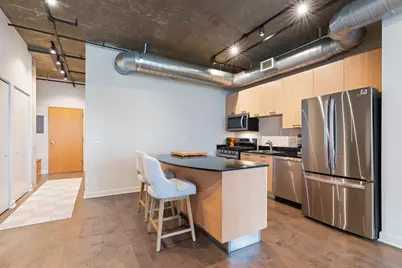 [Address not provided], Chicago, IL 60607 - Photo 3