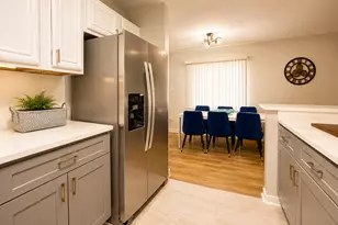 8820 S Princeton Ave, Chicago, IL 60620 - Photo 11