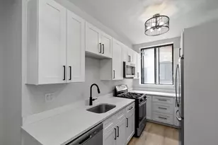 918 W Sunnyside Ave, Chicago, IL 60640 - Photo 9