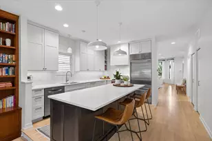 331 W Evergreen Ave, Chicago, IL 60610 - Photo 9