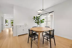 331 W Evergreen Ave, Chicago, IL 60610 - Photo 7