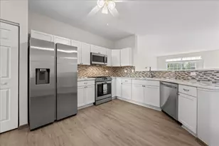 413 Cascade Ln, Oswego, IL 60543 - Photo 9