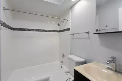 6001 N Kenmore Avenue #306, Chicago, IL 60660 - Photo 9