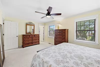 1222 Biscayne Drive, Elk Grove Village, IL 60007 - Photo 23