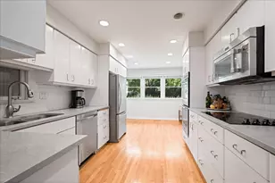 100 Green Bay Rd, Highland Park, IL 60035 - Photo 9