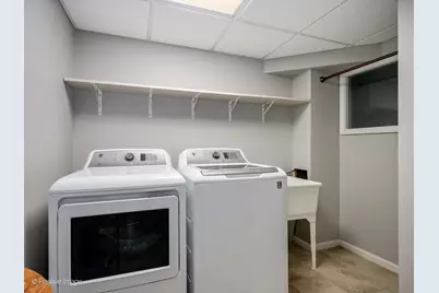 [Address not provided], Glen Ellyn, IL 60137 - Photo 27