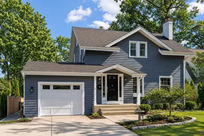 789 N Park Boulevard, Glen Ellyn, IL 60137 - Photo 1