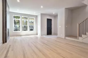 3754 W Sunnyside Ave, Chicago, IL 60625 - Photo 11