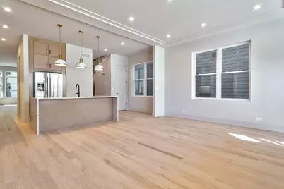 3754 W Sunnyside Avenue, Chicago, IL 60625 - Photo 9