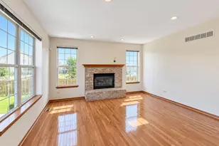 247 Alyssum Ct, Romeoville, IL 60446 - Photo 5