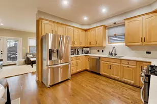 3242 N Leavitt St, Chicago, IL 60618 - Photo 5