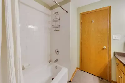 3242 N Leavitt Street, Chicago, IL 60618 - Photo 35