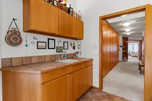 2402 N Nottingham Ct, Champaign, IL 61821 - Photo 9