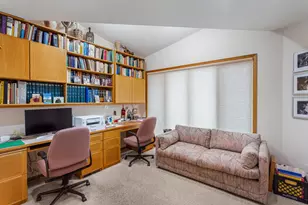 2402 N Nottingham Ct, Champaign, IL 61821 - Photo 41