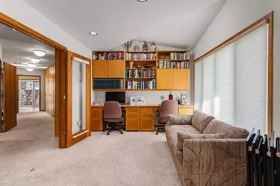 2402 N Nottingham Court, Champaign, IL 61821 - Photo 5