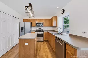 11880 Blue Bayou Dr, Huntley, IL 60142 - Photo 5
