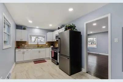 16454 Winchester Avenue, Markham, IL 60428 - Photo 5