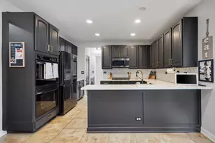 2597 Barnhart St, West Chicago, IL 60185 - Photo 7