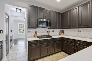 2597 Barnhart St, West Chicago, IL 60185 - Photo 5