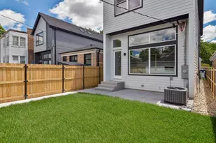 5000 W Argyle St, Chicago, IL 60630 - Photo 29