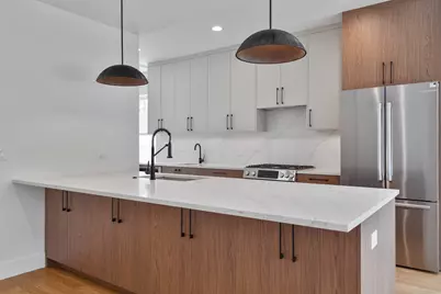 5000 W Argyle Street, Chicago, IL 60630 - Photo 3