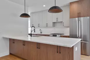 5000 W Argyle St, Chicago, IL 60630 - Photo 3
